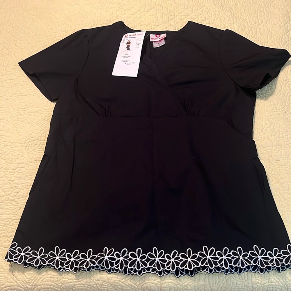 NWT scrub top, size small, petite, black